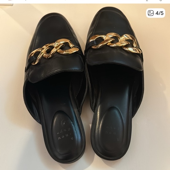 Black and Gold Women's Loafers. Black and gold leather
Mules. Black slides - Picture 4 of 5